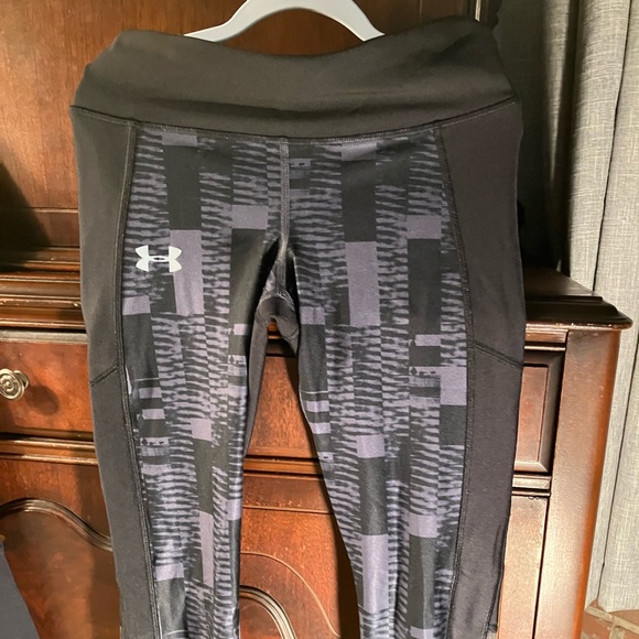Under armour size small women’s running capri pants - Picture 2 of 10